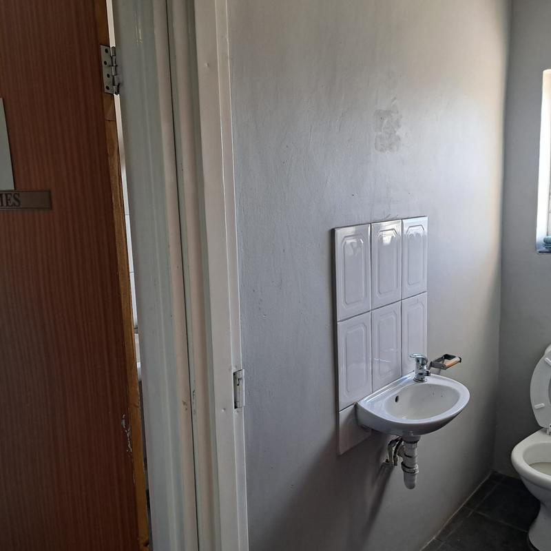 To Let commercial Property for Rent in North End Eastern Cape